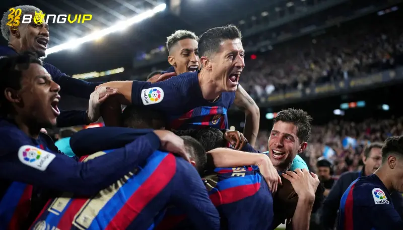 Barca kiếm được món hời từ Leverkusen - Hưởng lợi từ thất bại