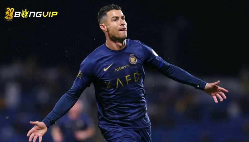 Tuổi 40 bền bỉ của Ronaldo 